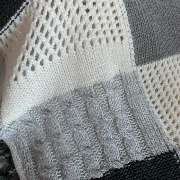 Ci Sono Sweater Size Large - Picture 15 of 15